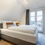Strandgut 6 *